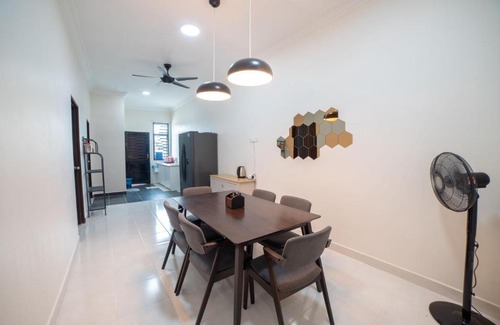 Kuantan Casa | HILMERA Guesthouse