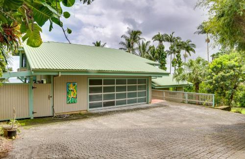 Hilo Casa | Hilo Home with Private Deck and Stunning Ocean Views!