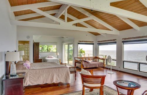 Hilo Casa | Hilo Home with Private Deck and Stunning Ocean Views!