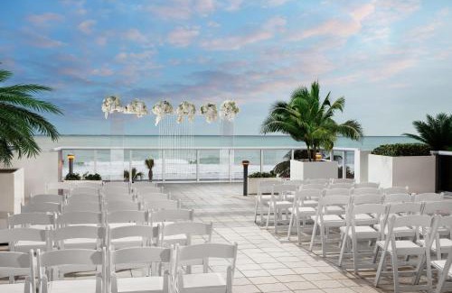 Mid Beach Complejo | Hilton Cabana Miami Beach Resort