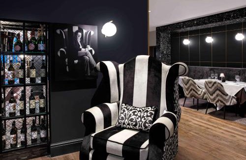 Old Town Hotel | Hilton Edinburgh Carlton