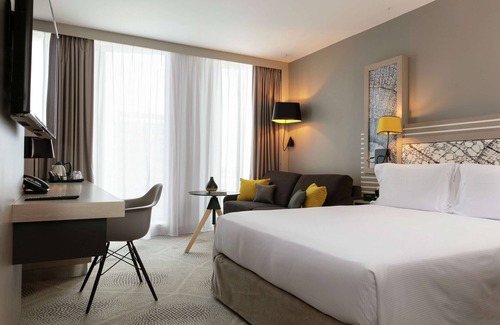 Saint Jean Station District Hotel | Hilton Garden Inn Bordeaux Centre