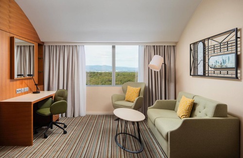 Frankfurt Airport Area Hotel | Hilton Garden Inn Frankfurt Airport