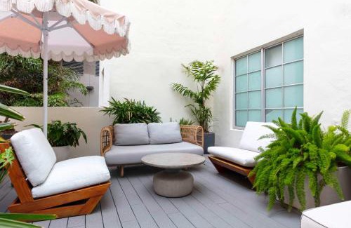 Mid Beach Hotel | Hilton Garden Inn Miami South Beach