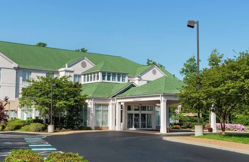 Central Newport News Hotel | Hilton Garden Inn Newport News