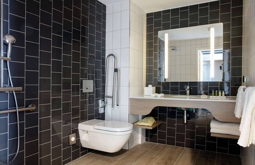 Rungis Hotel | Hilton Garden Inn Paris Orly Airport