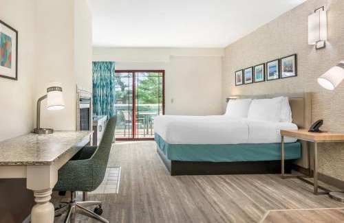 Lake Delton Hotel | Hilton Garden Inn Wisconsin Dells