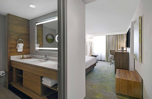 Hasbrouck Heights Hotel | Hilton Hasbrouck Heights/Meadowlands
