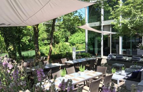 Kleinhesselohe Hotel | Hilton Munich Park