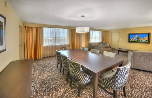 Altamonte Springs Hotel | Hilton Orlando/Altamonte Springs