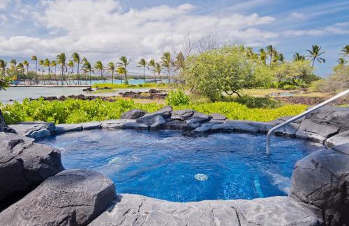 Waikoloa Casa | Hilton Pool Pass Included, Kolea - Luxe 2BR Villa Steps to Beach Pool HotTub Gym