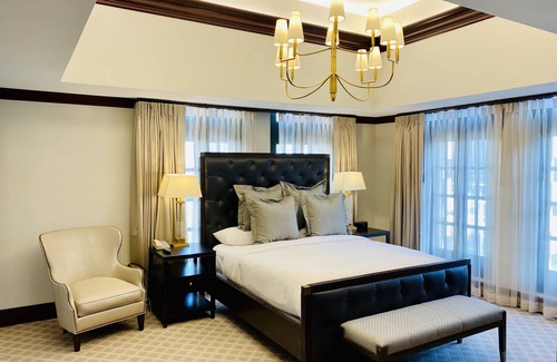 Power and Light District Hotel | Hilton President Kansas City