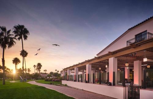 East Beach Complejo | Hilton Santa Barbara Beachfront Resort