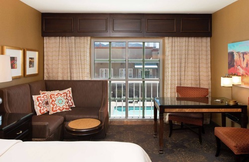 Downtown Santa Fe Hotel | Hilton Santa Fe Historic Plaza