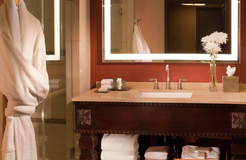 Downtown Santa Fe Hotel | Hilton Santa Fe Historic Plaza