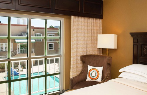 Downtown Santa Fe Hotel | Hilton Santa Fe Historic Plaza
