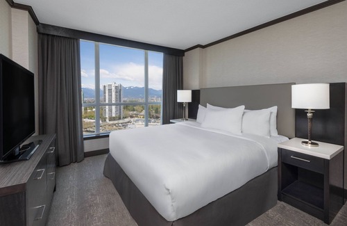 Metrotown Hotel | Hilton Vancouver Metrotown
