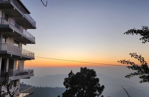 Kasauli Hotel | Him Hilton Luxury Hotel