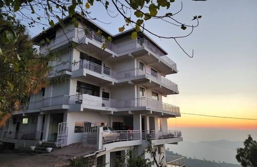 Kasauli Hotel | Him Hilton Luxury Hotel