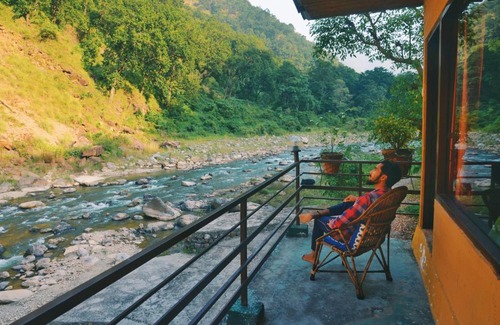 Rishikesh Complejo | Him River Resort