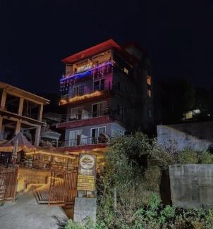 Dharamshala Casa | Himalayan Musaafir Guest House & Restaurant