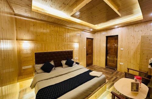 New Manali Hotel | Himalayan Regency #nearmallroad #primelocation