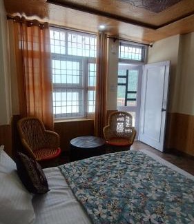 Kumharsain Casa | Himalayan Valvista - Food & Stay