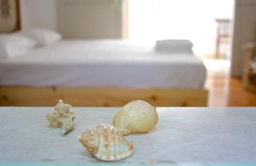 Himare Hostal | Himara Hostel