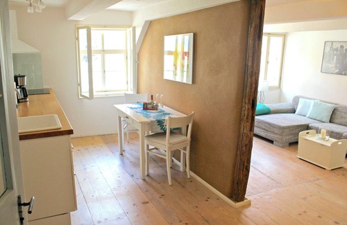 Quedlinburg Apartamento | ⭐️ himmlischer Hof - relaxation in a listed building from 1477, 2 pax, 55m², fireplace/terrace/P