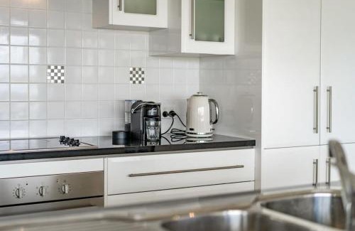Nangkita Casa | Hindmarsh Island - Linen Included - Waterfront - Luxury