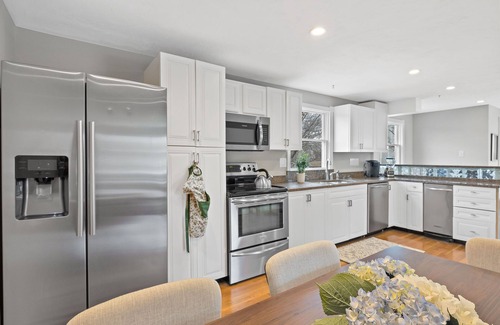 Kenberma Casa | Hingham Family Visit Ocean Views Private Yard in Hull Perfect for Large Families
