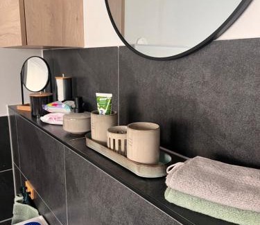 Reichenbrand Apartamento | Hinterhaus am Stadtrand Chemnitz