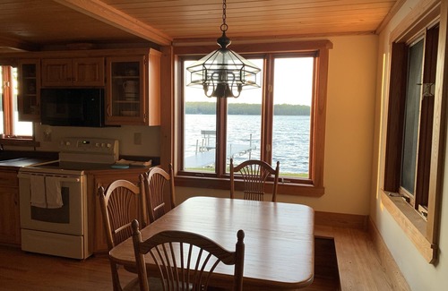 Hayward Cabaña | Hinton Bay Cabin en Round Lake