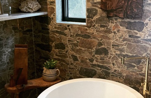 Bailey Cabaña | Hippie antique cottage
