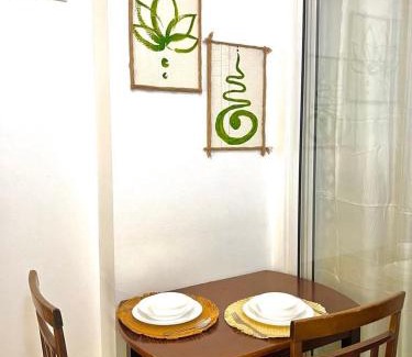 Don Bosco Apartamento | Hiraya Pod Staycation Netflix Balcony Beach Escape