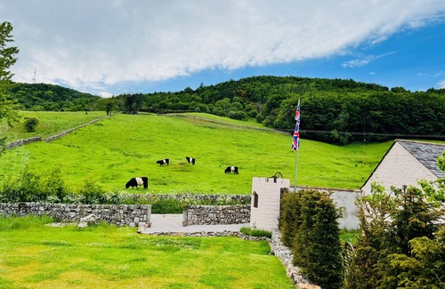 Castle Douglas Cabaña | Hire your own Medieval Castle- perfect for events