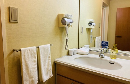 Naka Ward Hotel | Hiroshima City Bunka Koryu Kaikan