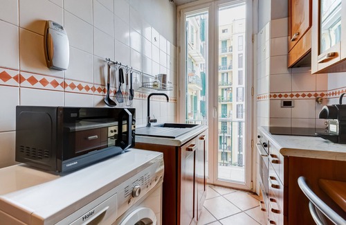 Testaccio Apartamento | Historia&elegantia Vicino al Colosseo e Trastevere
