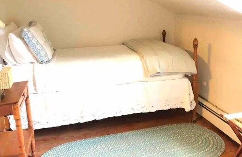 Canaan Otro | Historic 1789 Shaker Farmhouse in Berkshires