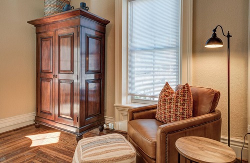 Bristol Apartamento | Historic 1880s 1-bedroom Downtown Apartment