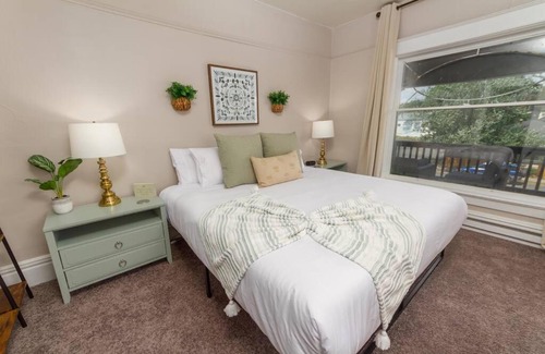 West Central Apartamento | Historic 2 KING BED 1 Bath Near Downtown Spokane