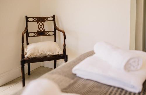 Milton-under-Wychwood Apartamento | Historic 3 Bedroom Cottage in the Cotswolds