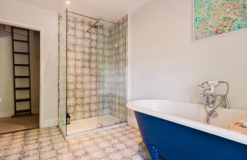 Milton-under-Wychwood Apartamento | Historic 3 Bedroom Cottage in the Cotswolds
