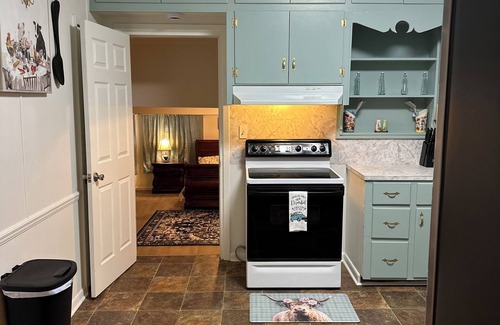 Brookhaven Casa | Historic 3-bedroom house with AC in charming Brookhaven
