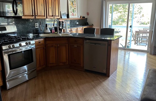 Algonquin Casa | Historic 3-bedroom house on the Fox River in Downtown Algonquin