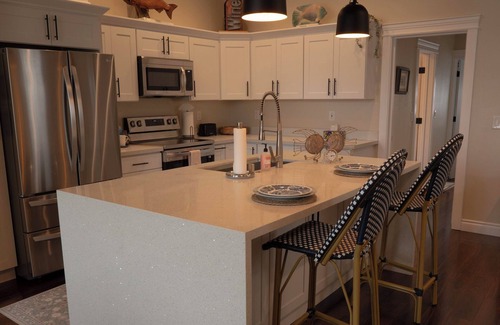 Old Town Casa | Historic 3-bedroom townhome in the heart of Old Town Tacoma with AC