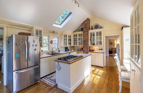 West Tisbury Casa | Historic 4-bedroom Farmhouse on Martha's Vineyard