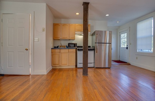 Fly Creek Casa | Historic 5-BD 3-BA House In Fly Creek, 10 Mins to Dreams Park
