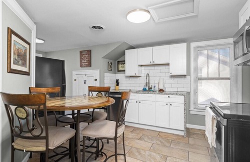 St. Charles Historic District Casa | Historic 5th Street House - Fully Rehabbed # 2