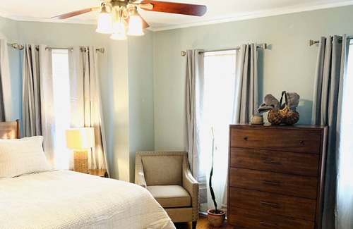 Carbondale Casa | Historic Admiral Walker House-creekside and only 7.5 mi from skiing